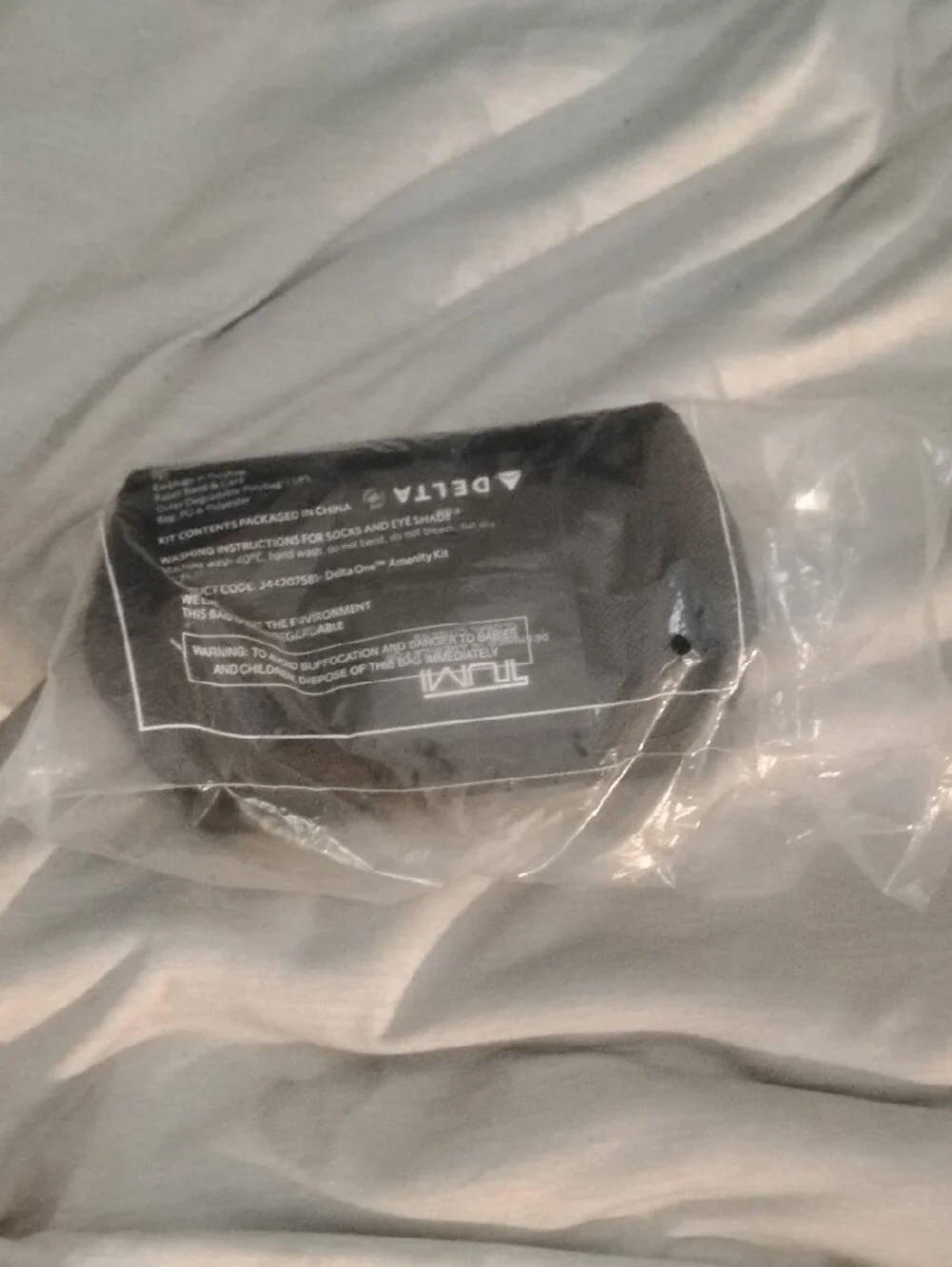 Tumi Black Travel Amenity Pouch for Delta